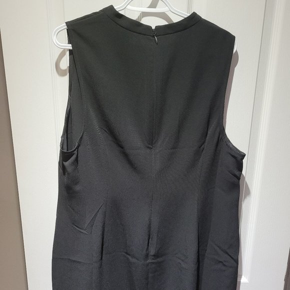 Forever 21 Sleek Black Dress size 3X - Picture 3 of 4